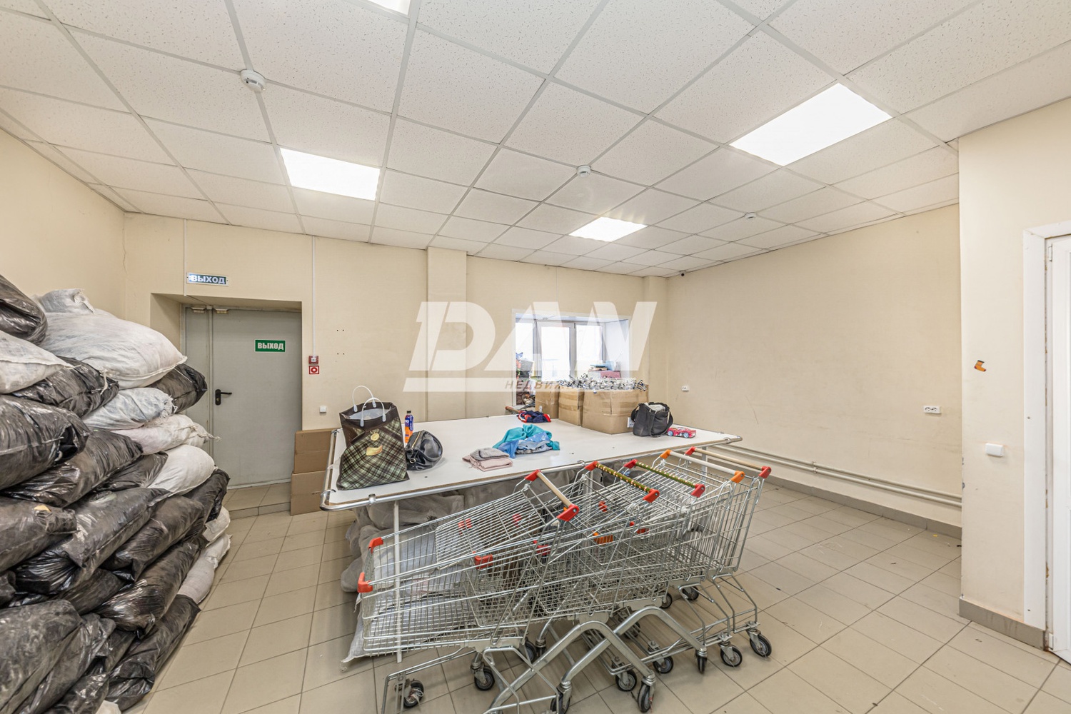 Торговое помещение 267,1 м²