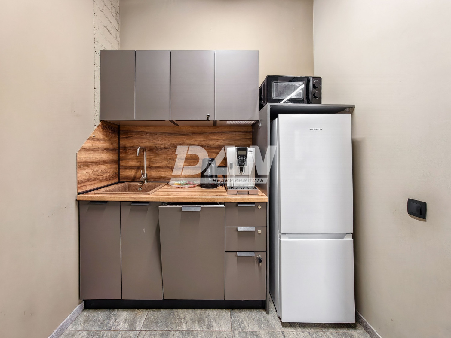 Помещение свободного назначения 1670 м²