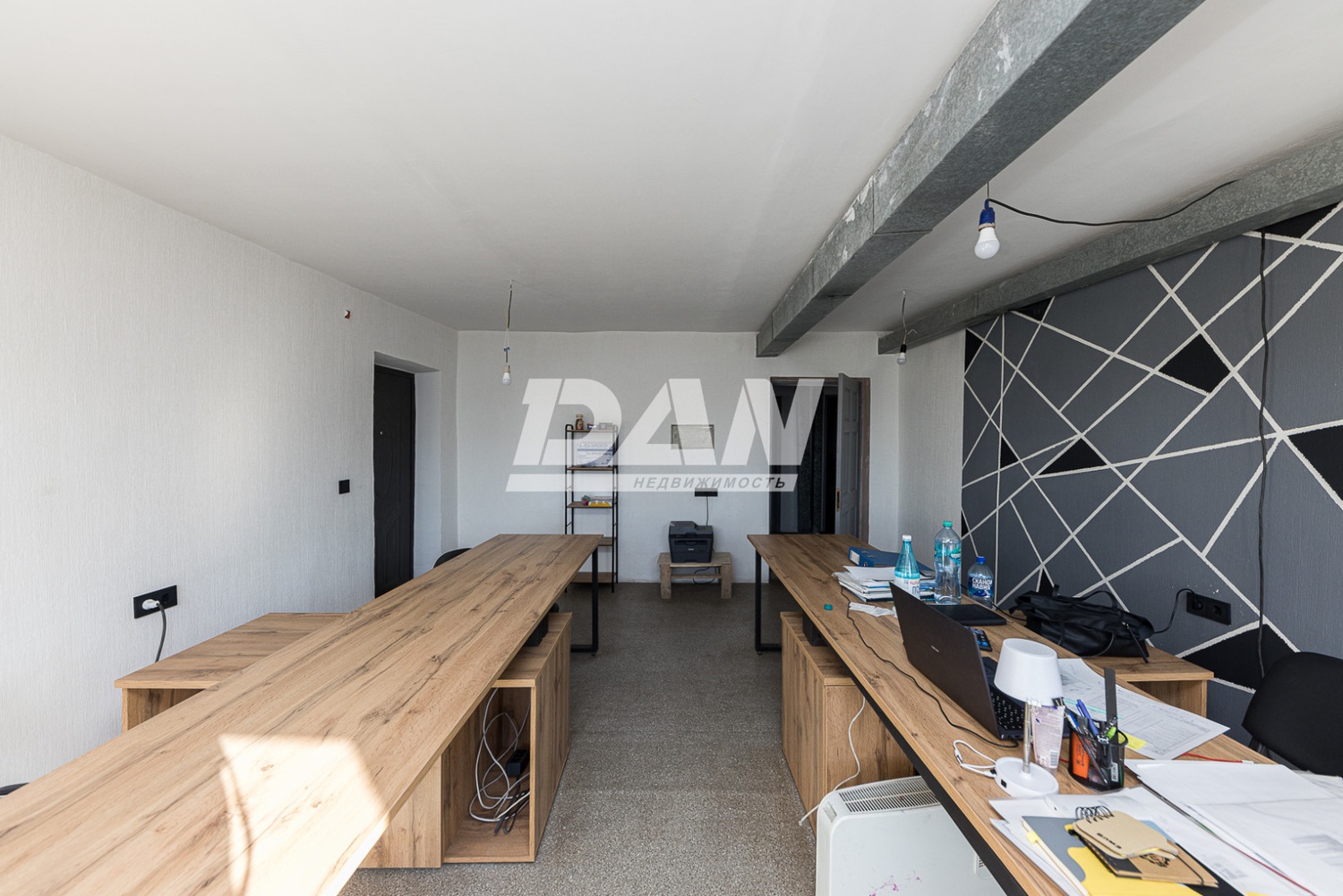 Производственное помещение 2557 м²