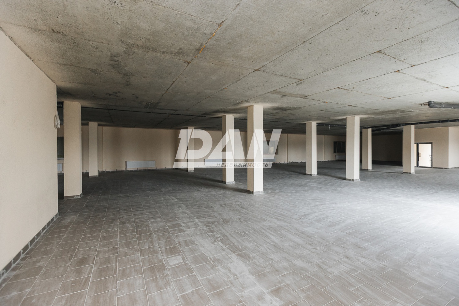 Помещение свободного назначения 840 м²