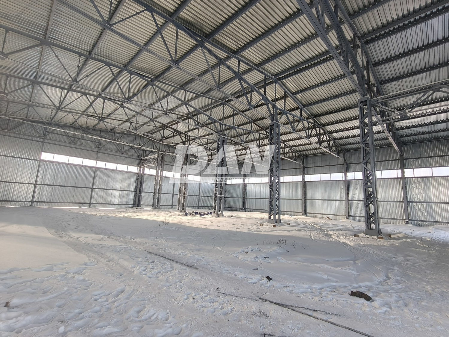 Склад 1300 м²