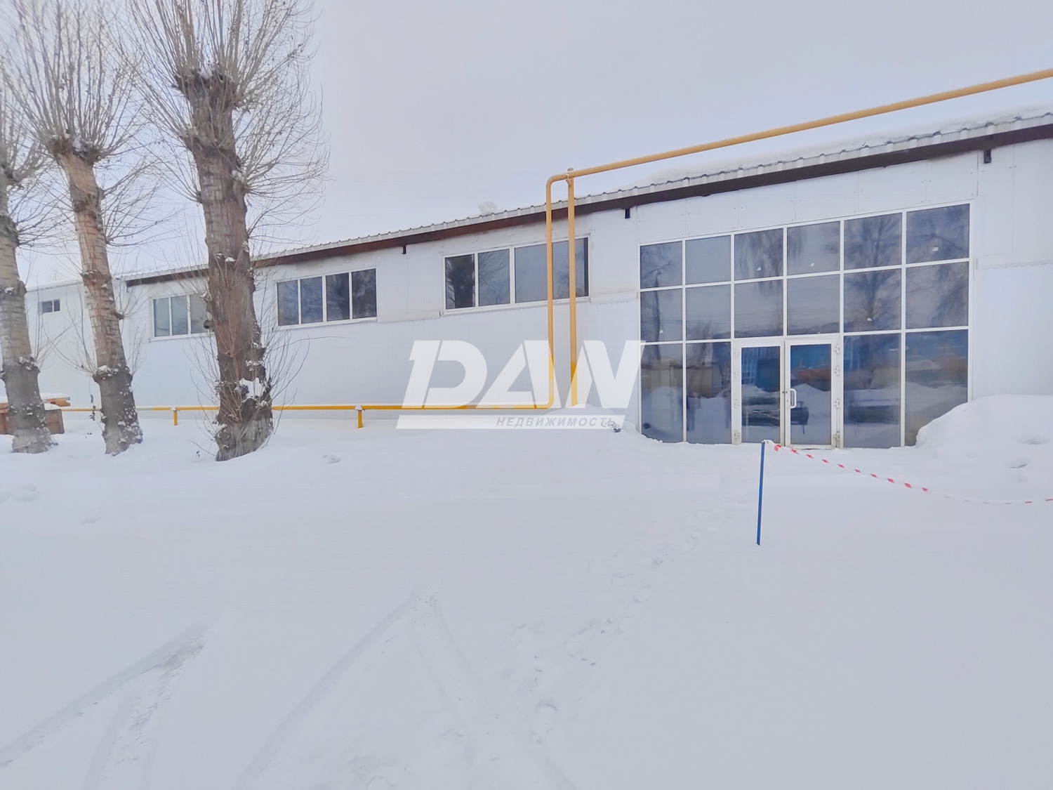 Помещение свободного назначения 648 м²