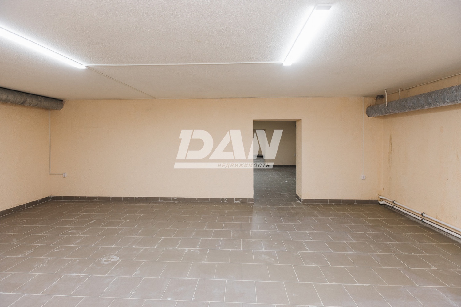 Помещение свободного назначения 610 м²