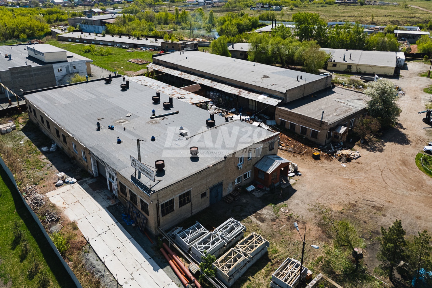 Производственное помещение 1301 м²
