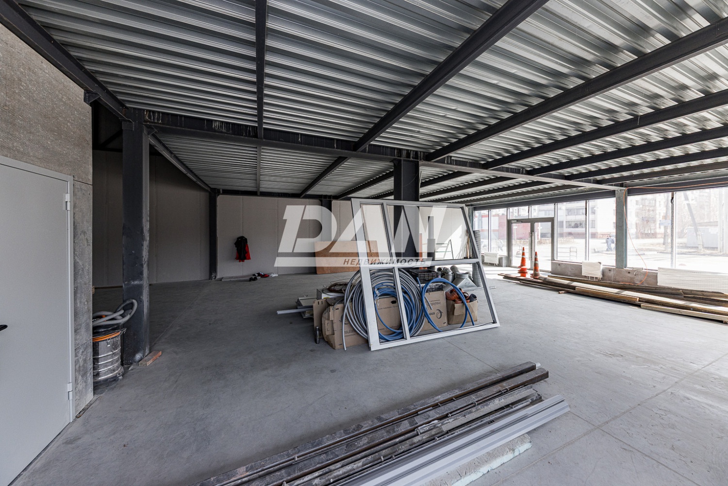 Торговое помещение 335 м²