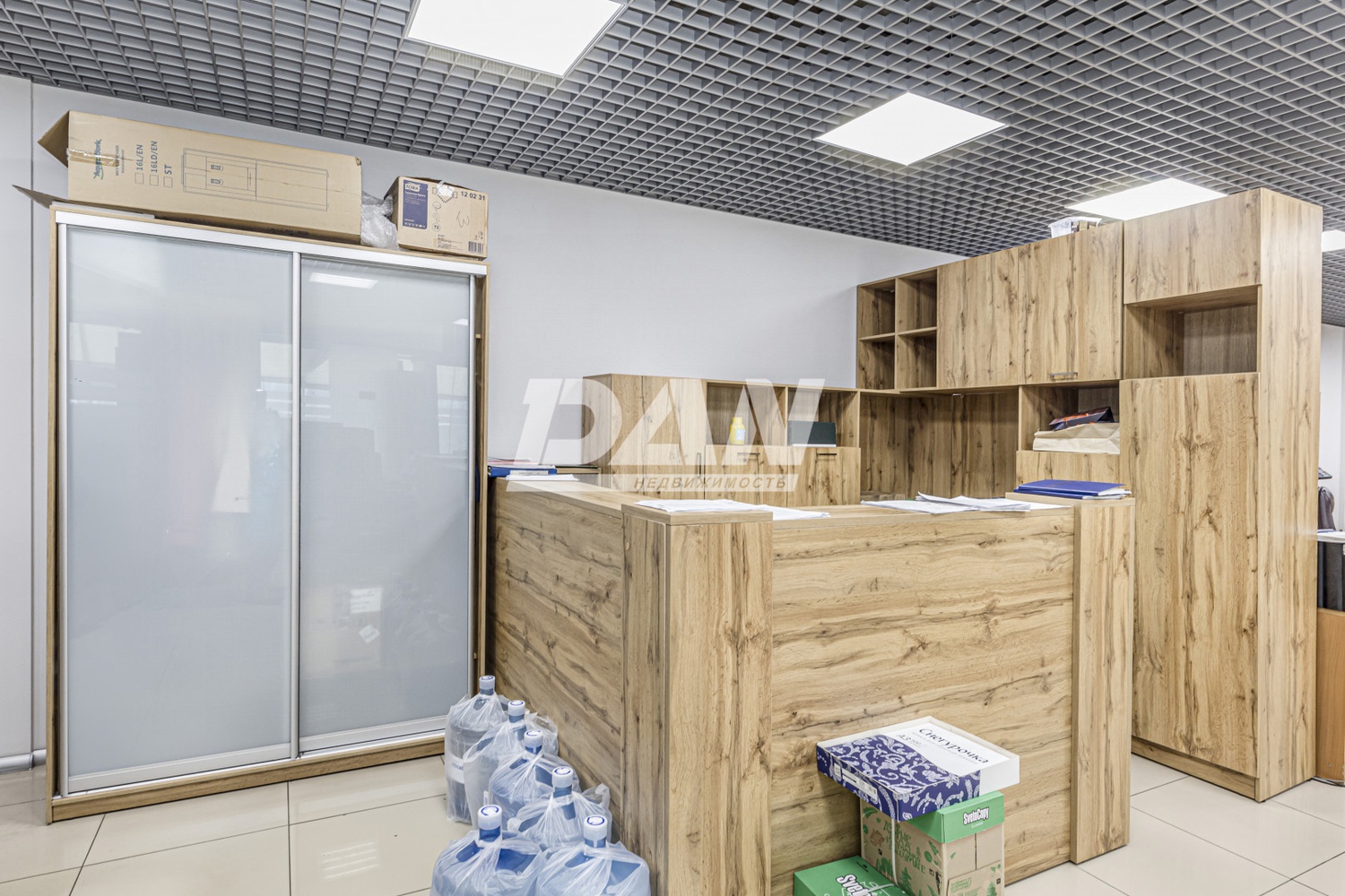 Торговая площадь 372 м²