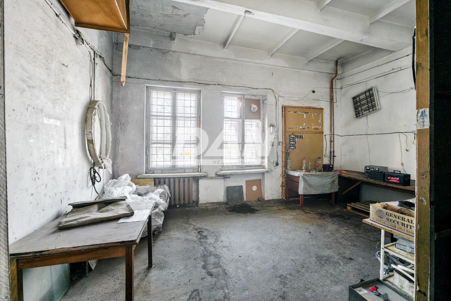 Помещение свободного назначения 437 м²