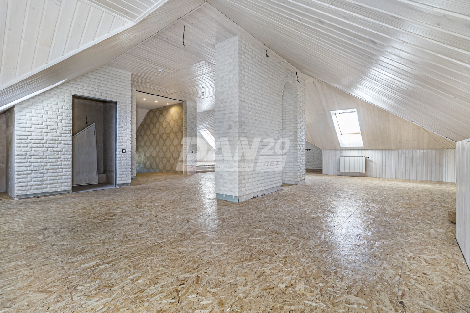 Помещение свободного назначения 593 м²