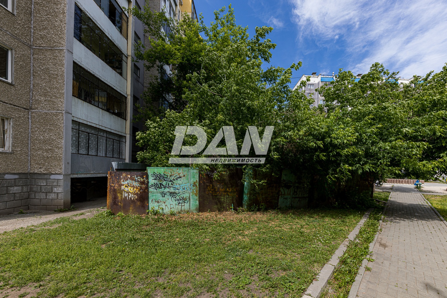 Земельный участок 810 м²