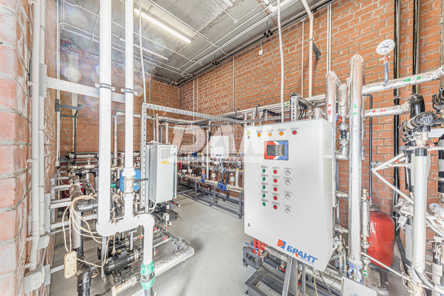 Торговая площадь 599,7 м²