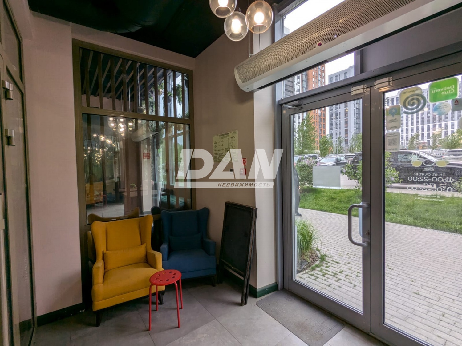 Помещение свободного назначения 102 м²