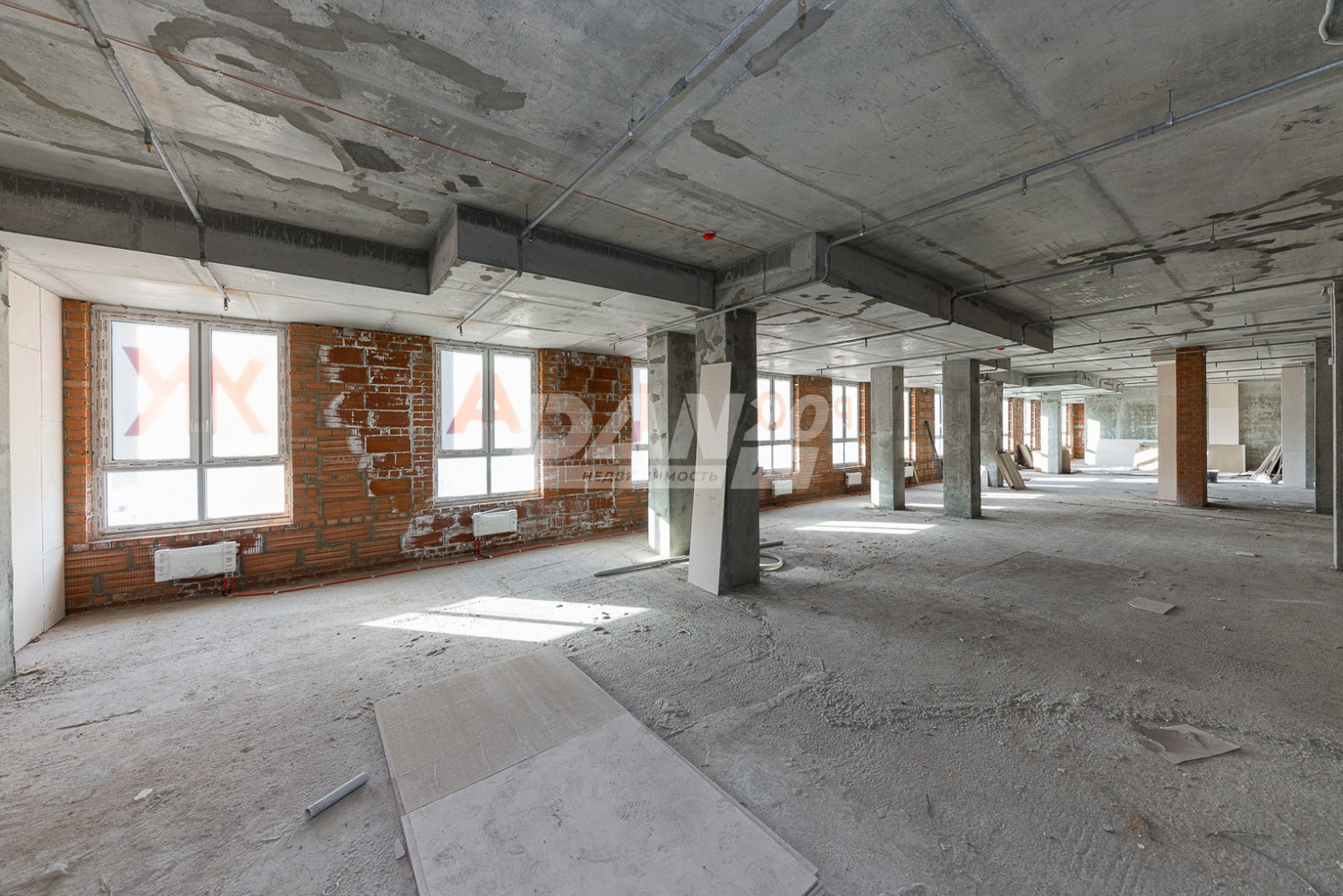 Торговая площадь 316,8 м²