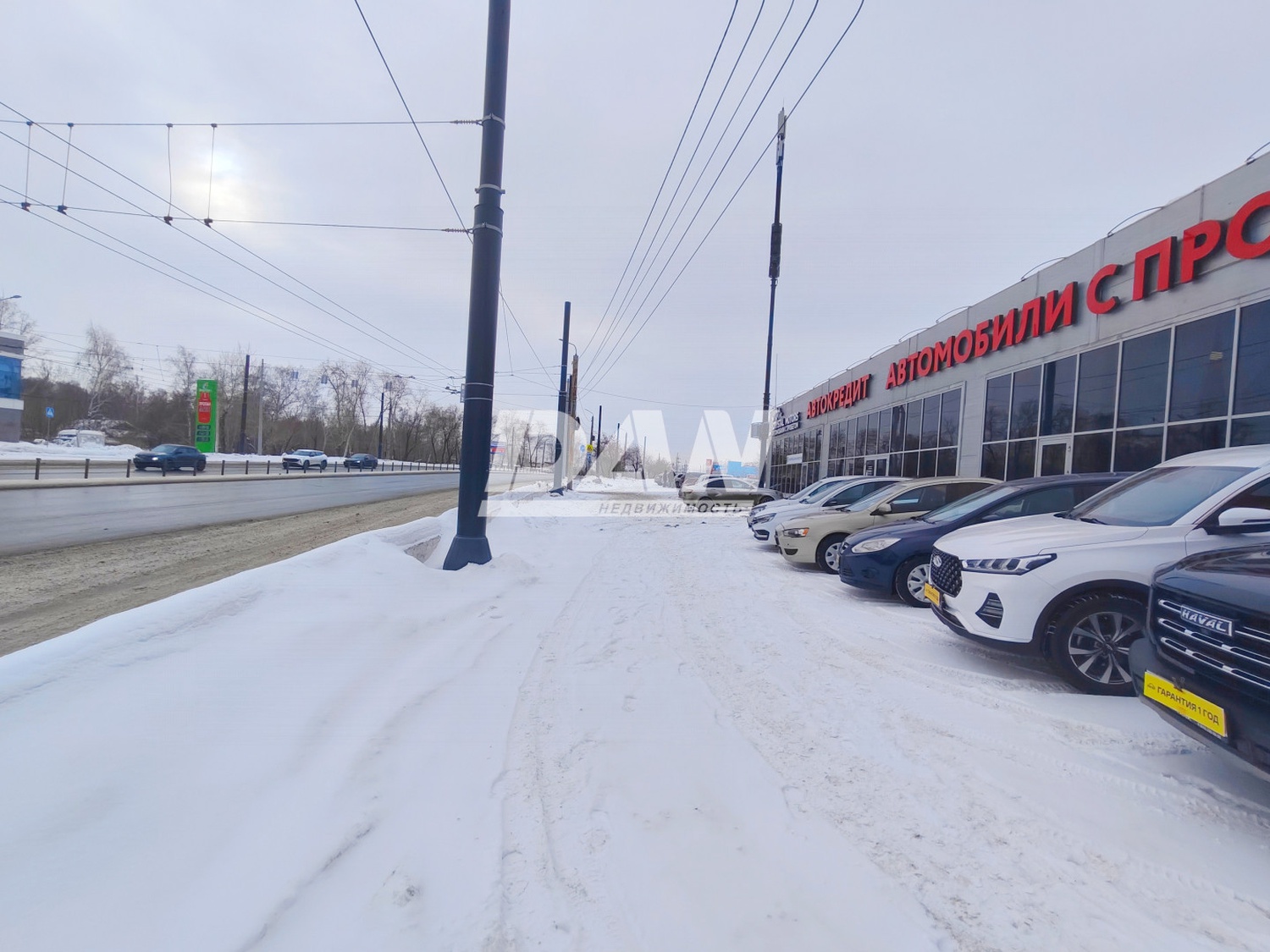 Торговое помещение 300 м²