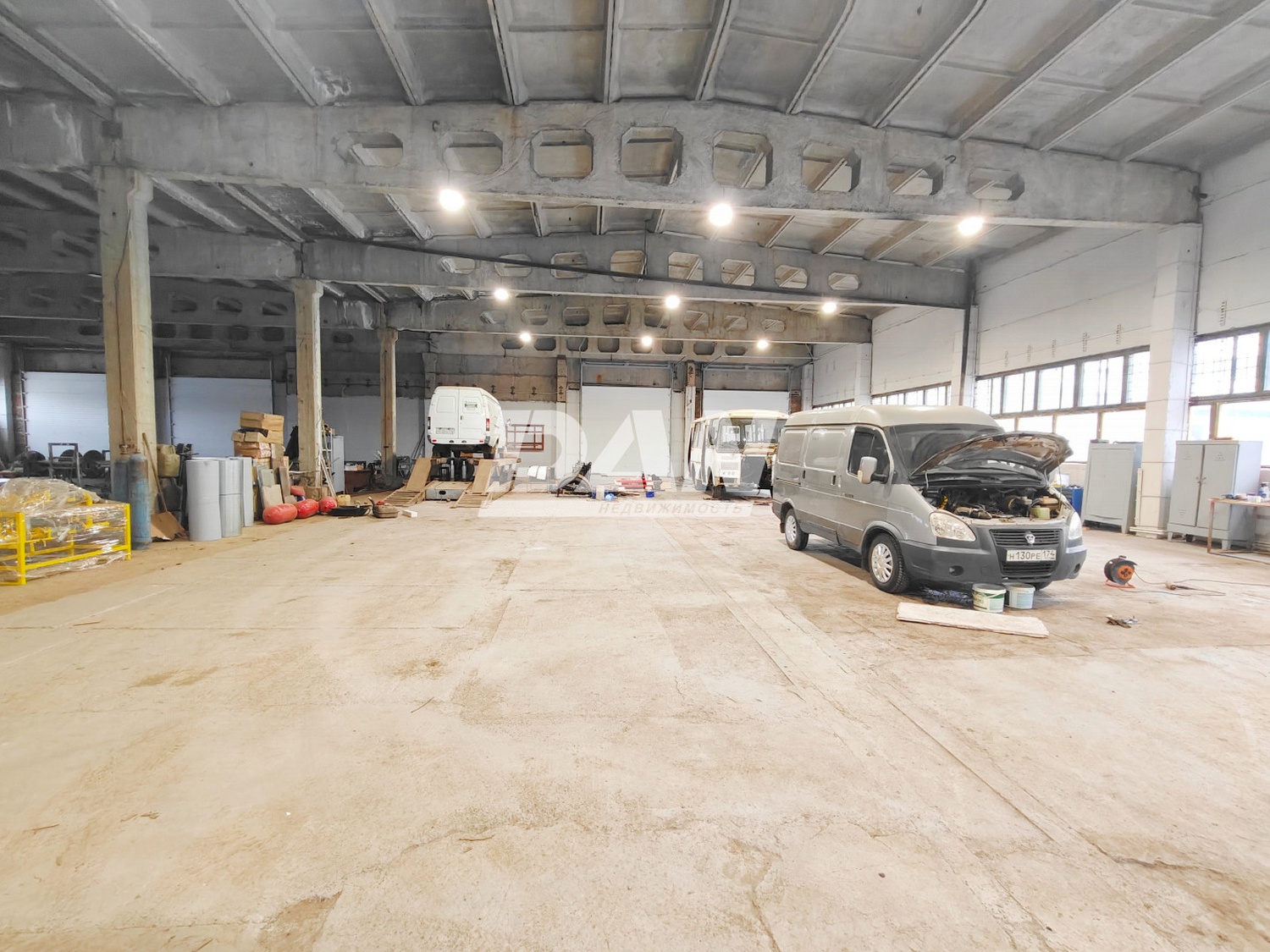 Производственное помещение 2150 м²
