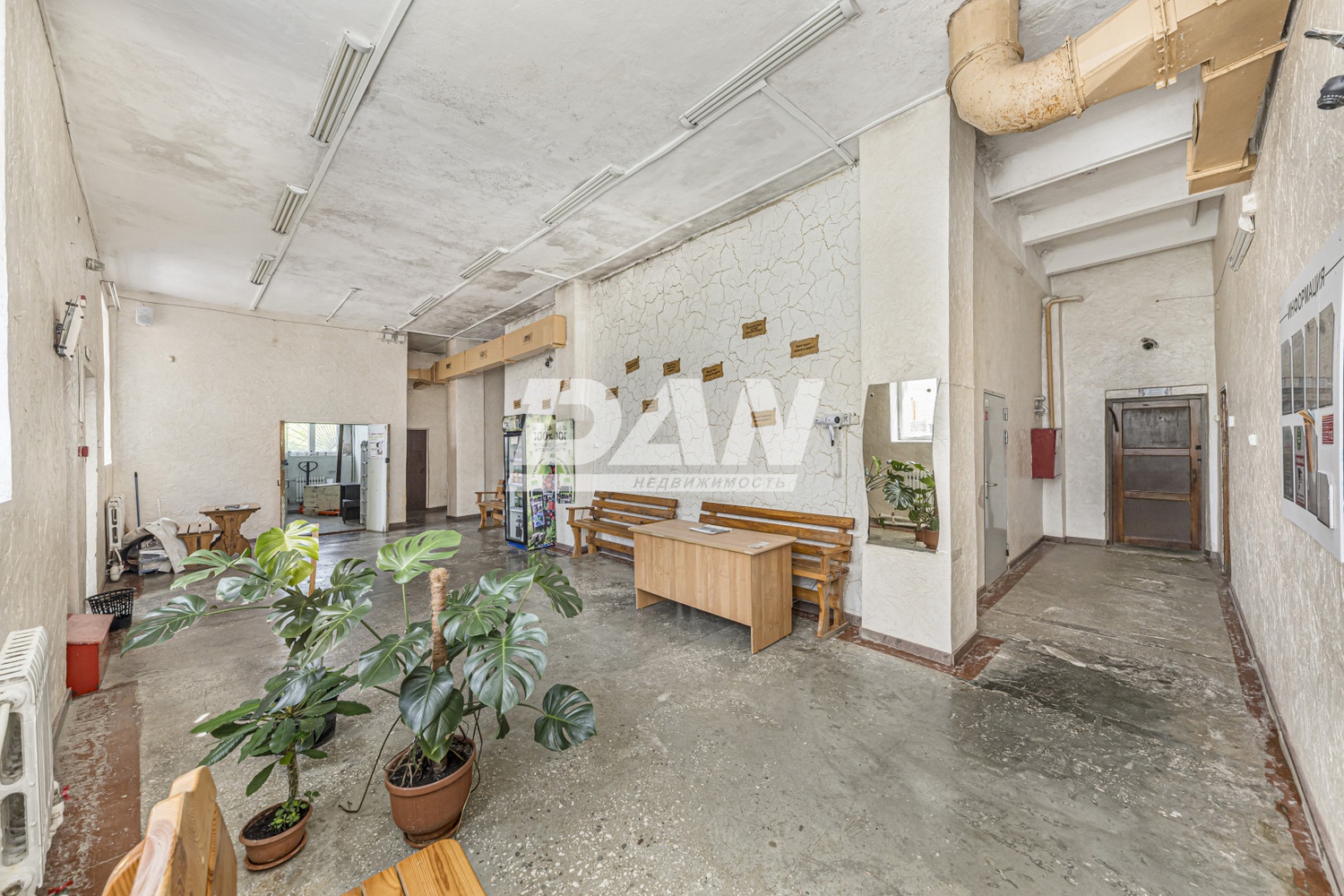 Помещение свободного назначения 818,6 м²