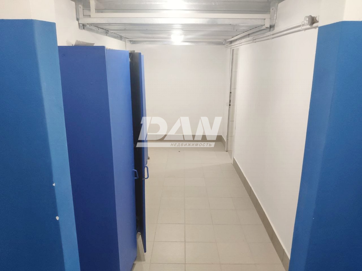 Склад 301 м²