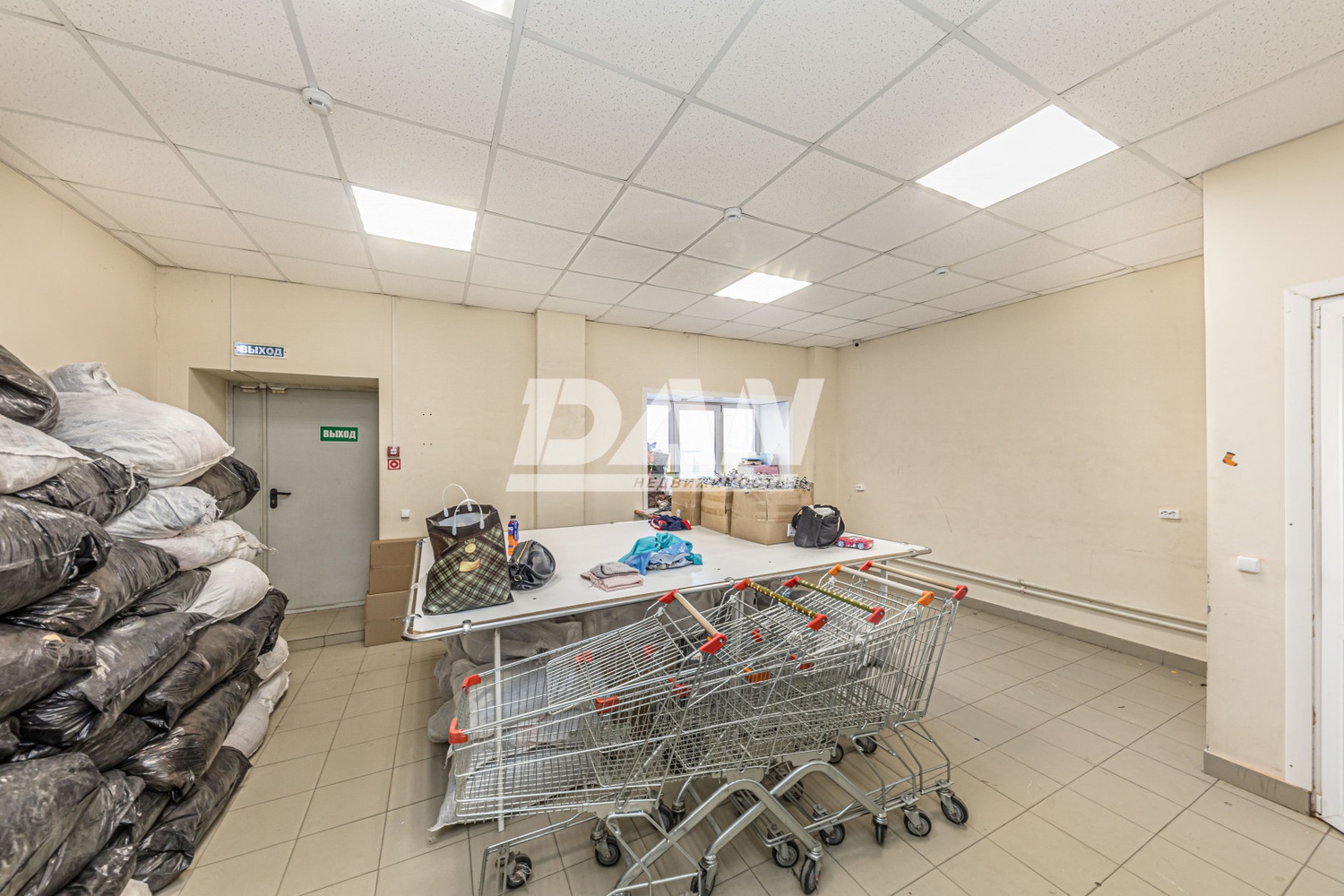 Торговая площадь 267,1 м²