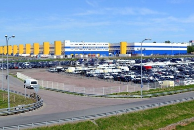 Сеть «Красное и Белое» арендовала склад в петербургском логопарке «Осиновая роща»