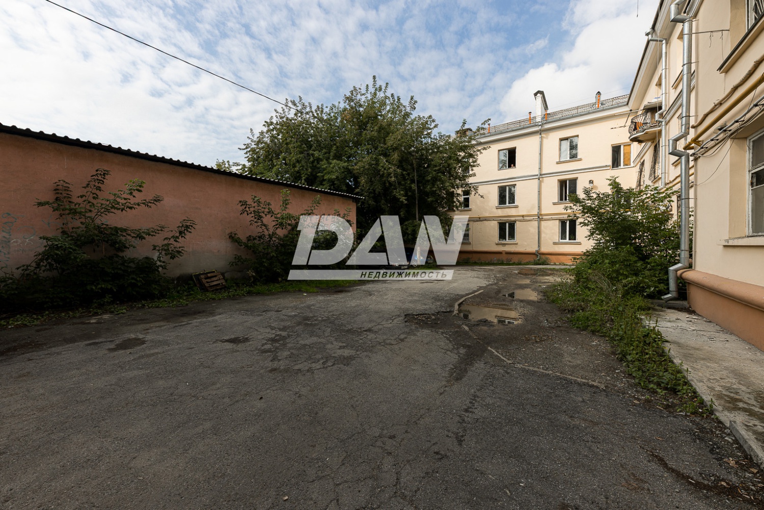 Помещение свободного назначения 353 м²