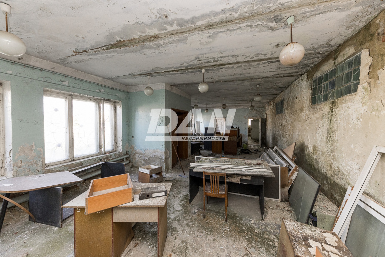 Производственное помещение 1734 м²