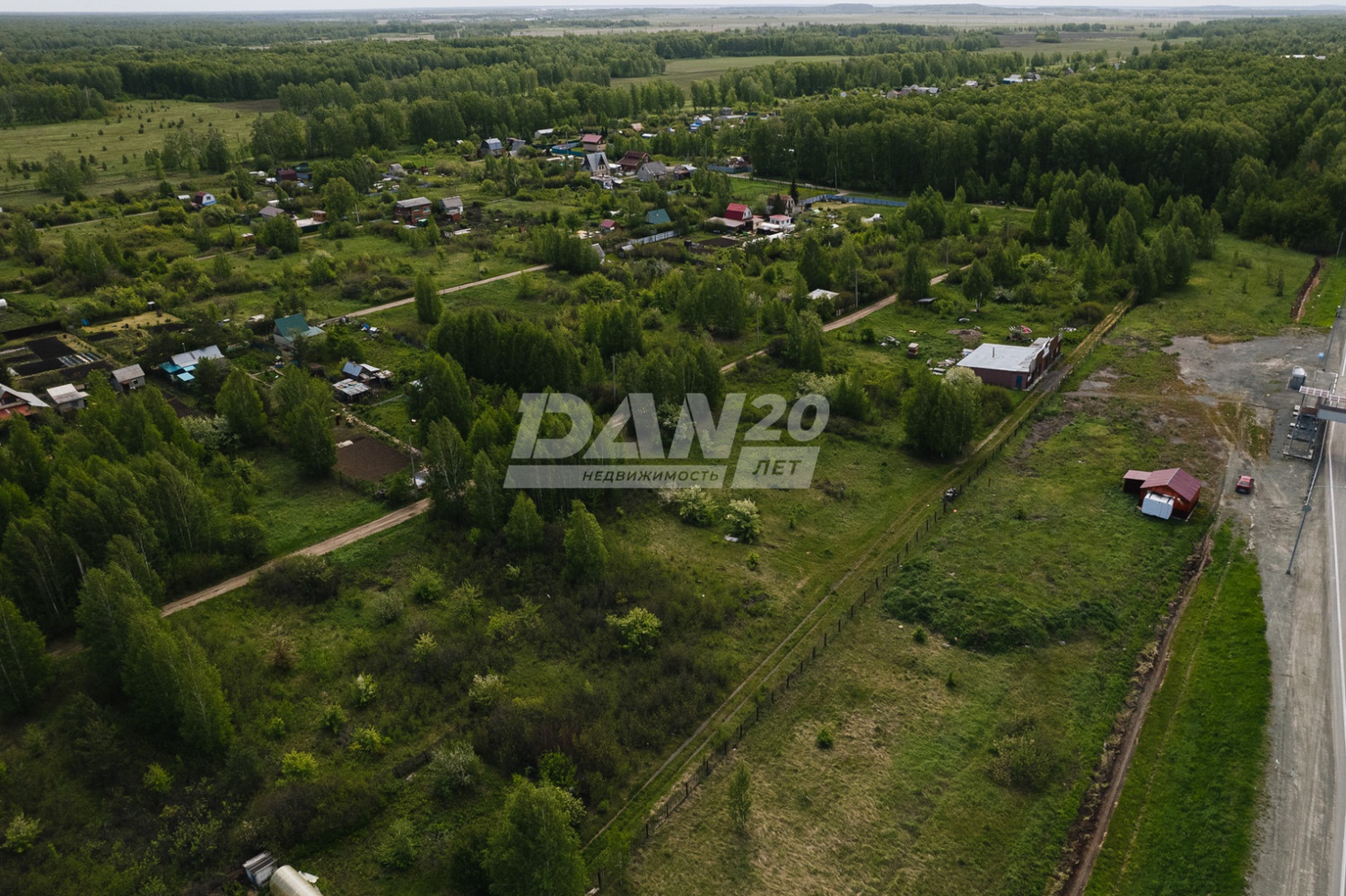 Земельный участок 15000 м²