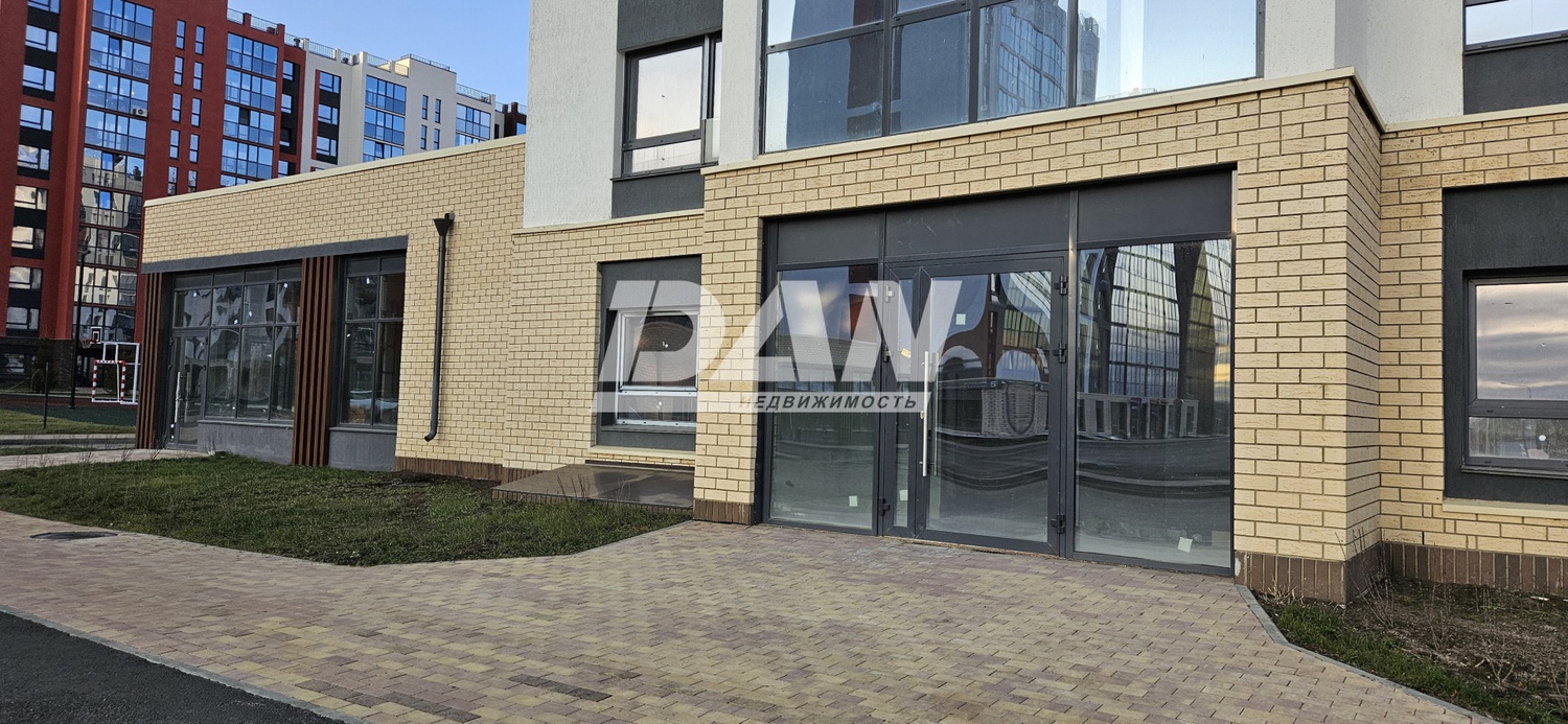 Торговое помещение 71,6 м²