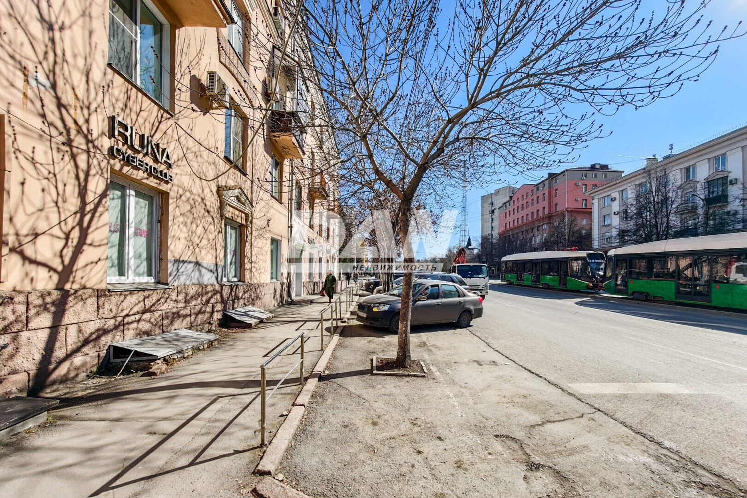 Торговая площадь 786 м²