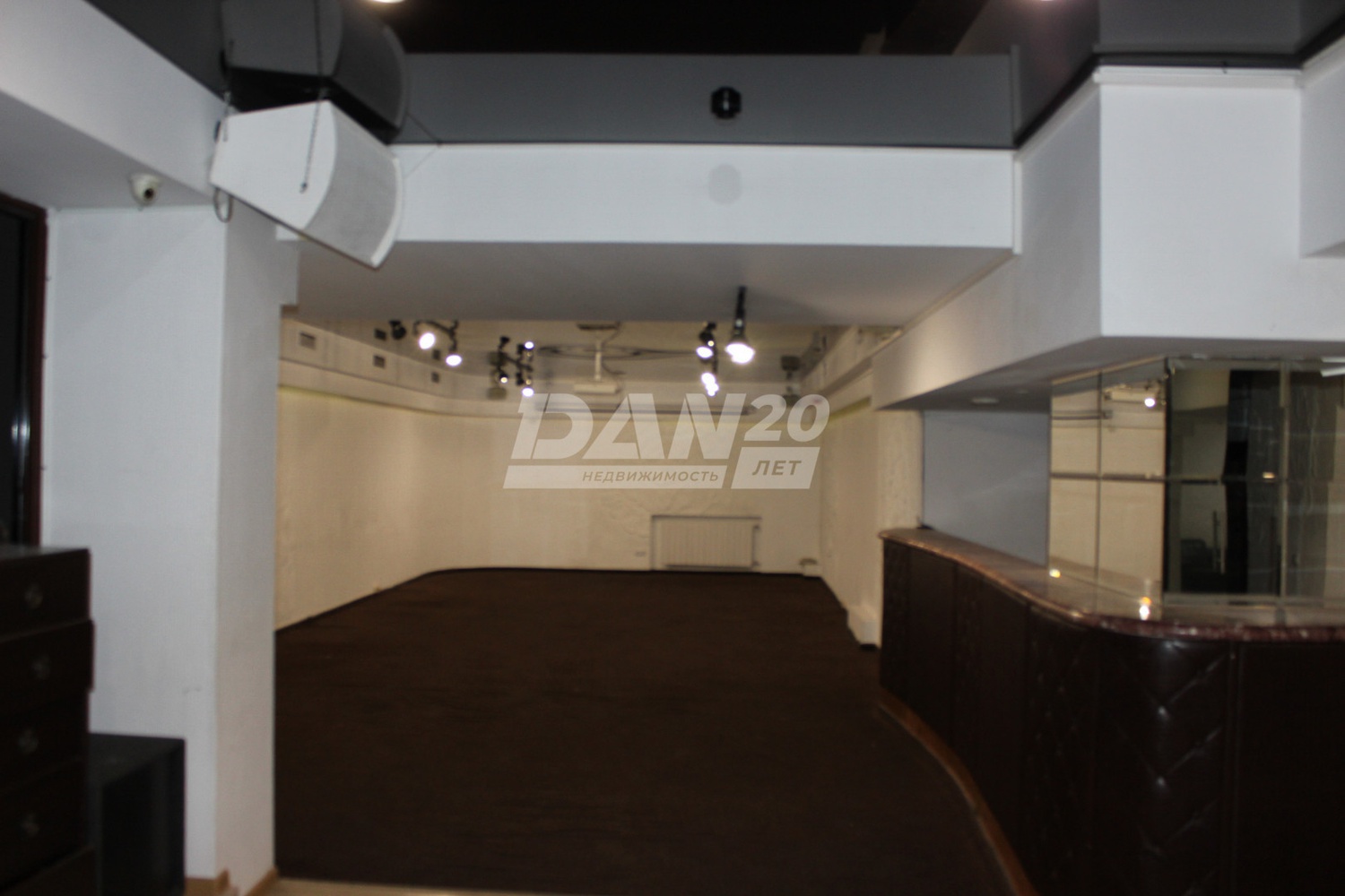 Помещение свободного назначения 897,7 м²