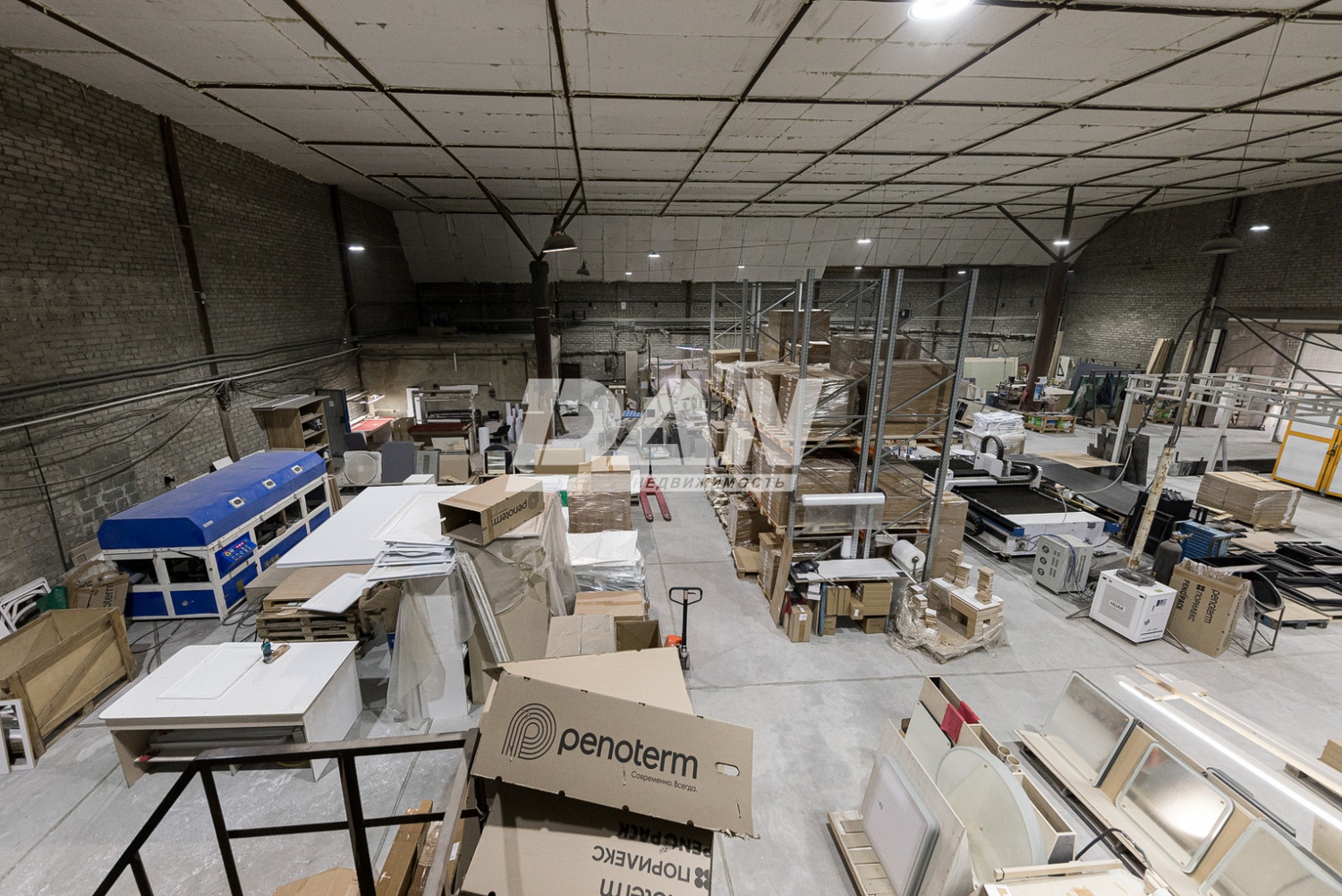 Склад 983 м²