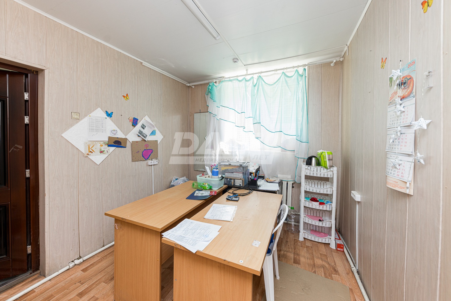 Помещение свободного назначения 877,3 м²