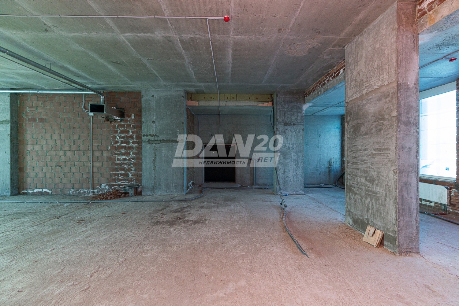 Торговая площадь 296,8 м²