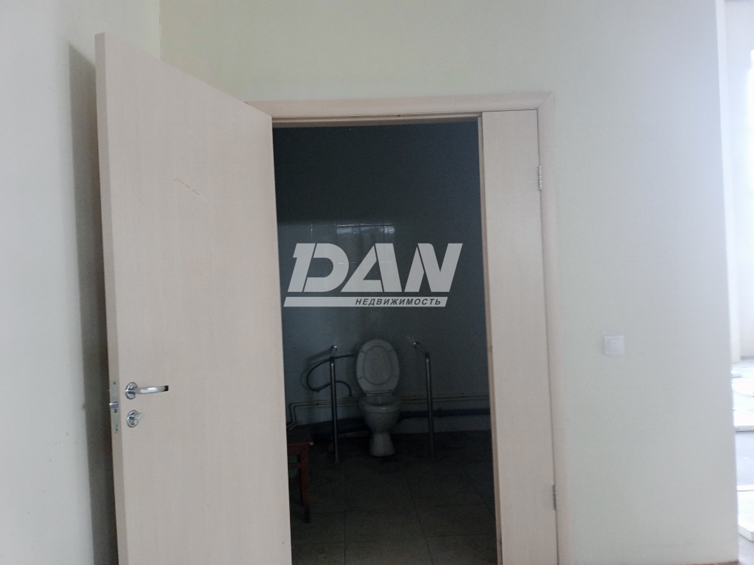 Помещение свободного назначения 300 м²