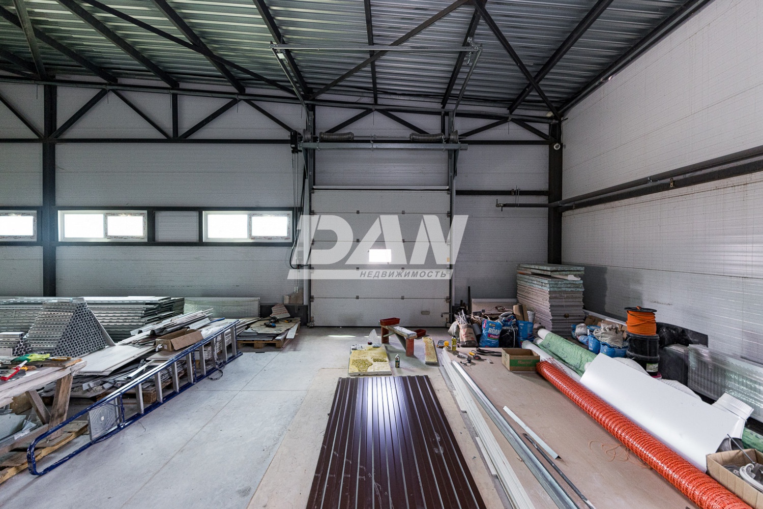 Торговое помещение 335 м²