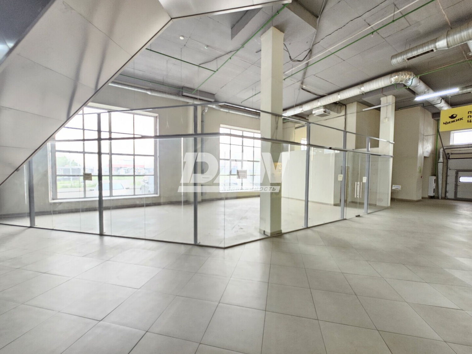 Помещение свободного назначения 350 м²
