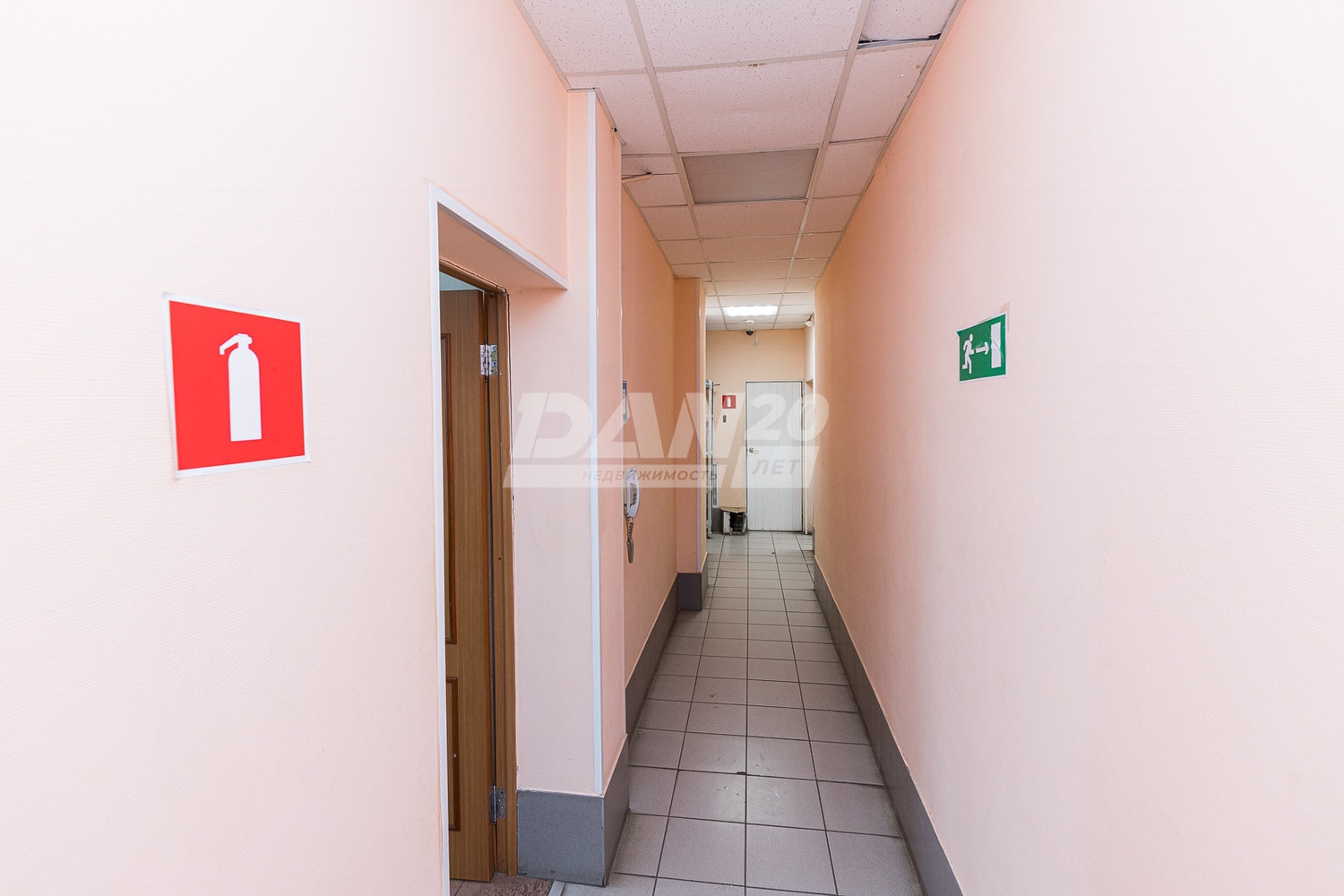 Помещение свободного назначения 183 м²