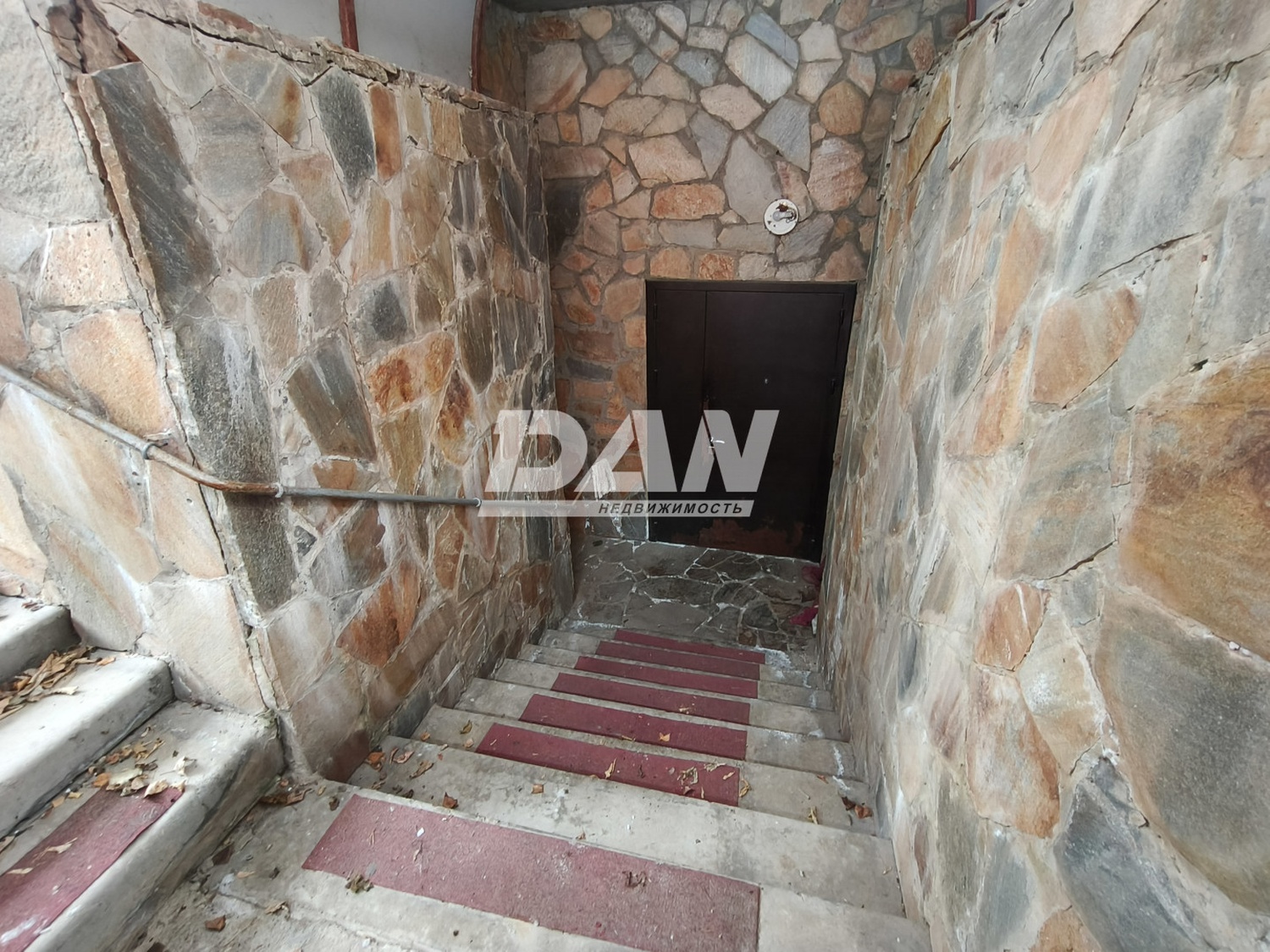 Торговое помещение 283 м²