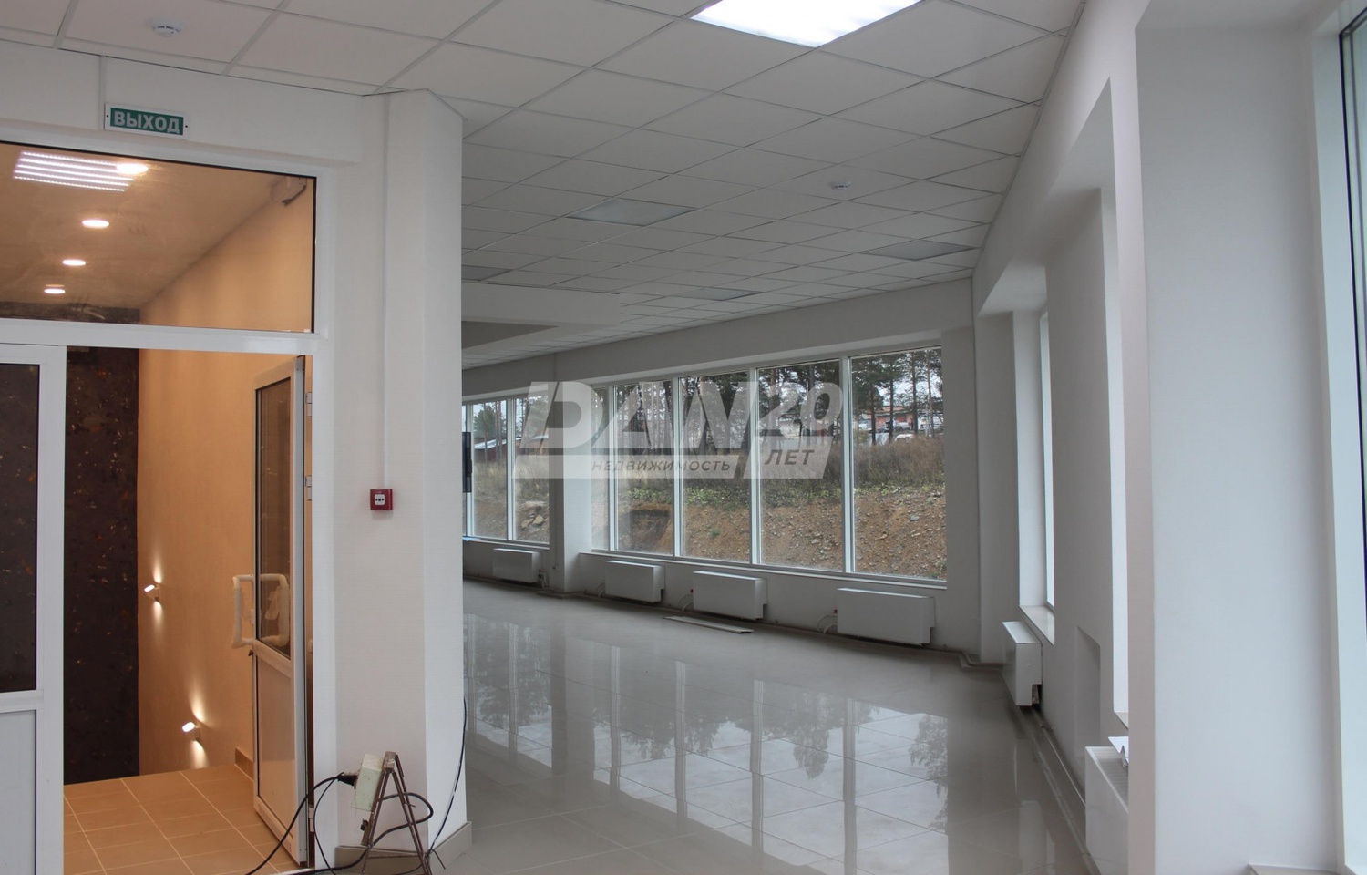 Помещение свободного назначения 522 м²