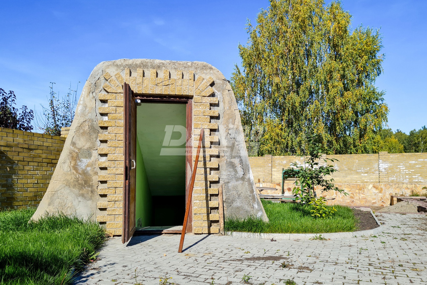 Помещение свободного назначения 593 м²