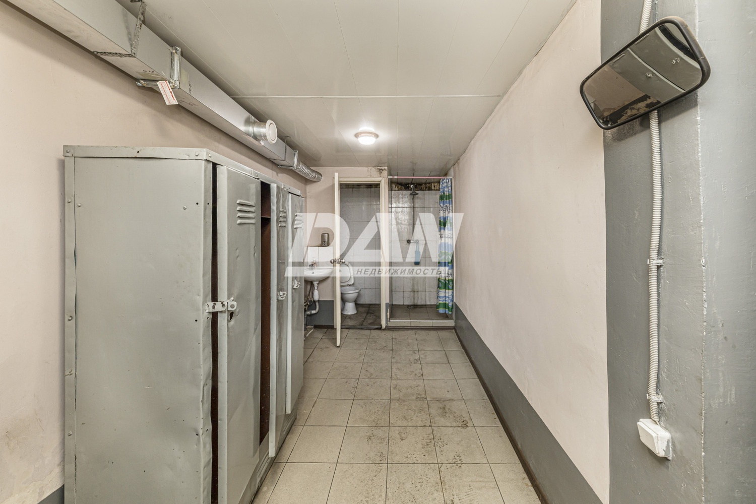 Производственное помещение 940 м²